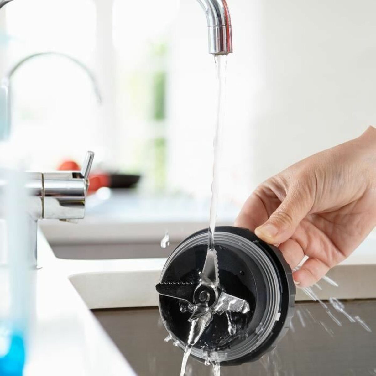 V6H105CCE92B0F4C8604E5BFBE40E6C79D6R6504461P5