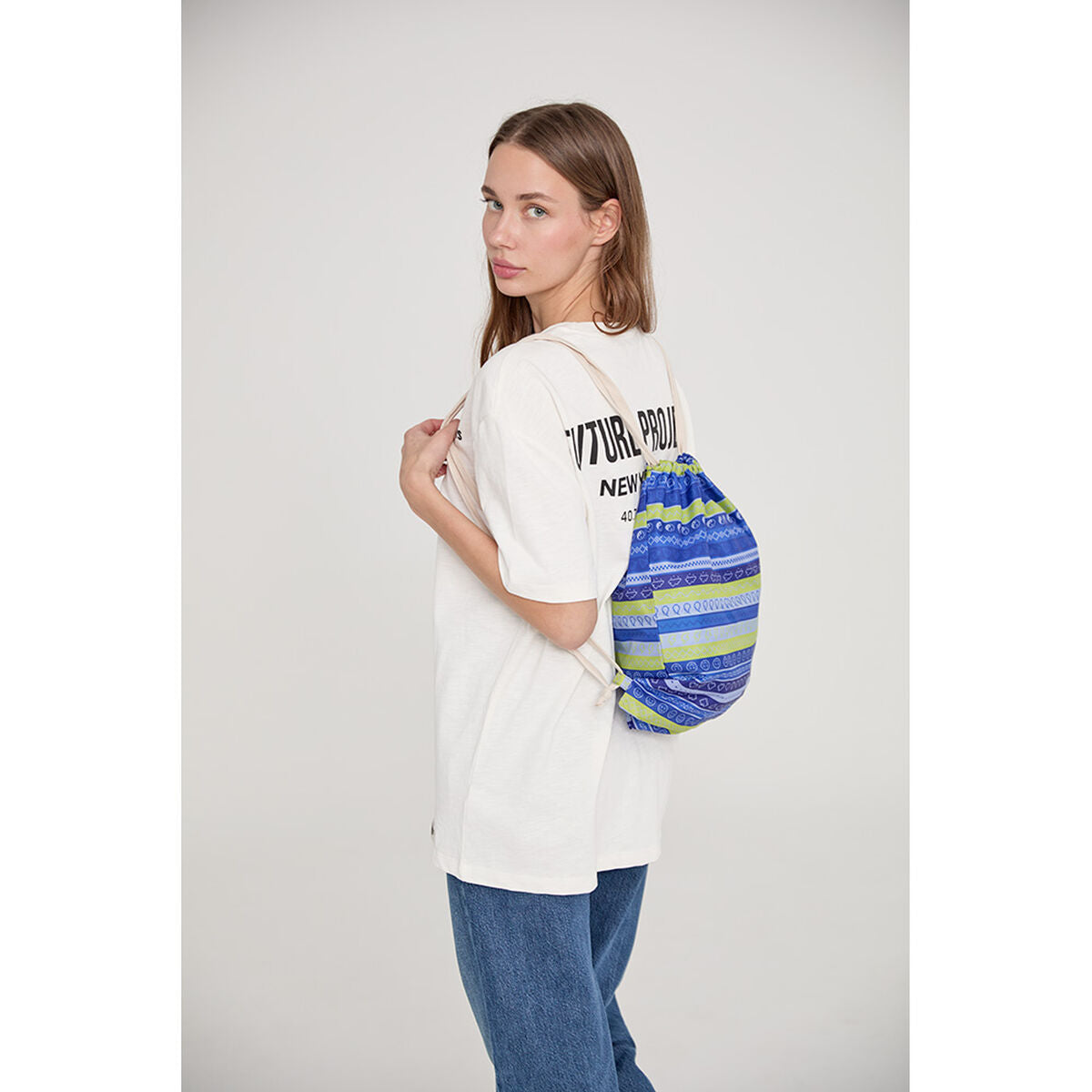 V5H3BAA971FBE8E66817E07533B123FD8B2R4452930P3