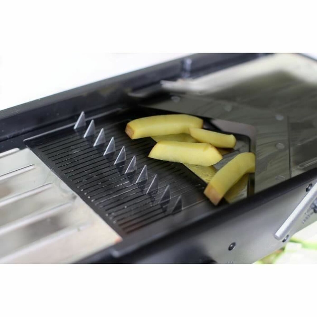 V3H1E700F9D3F11716E8B6382A53E5D1879R5789234P5