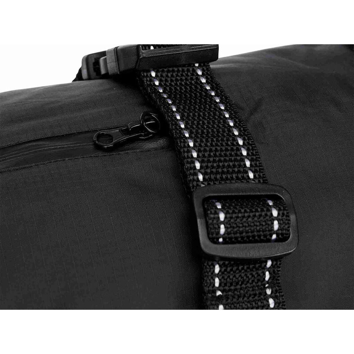 V5H3D8CEBAECBA5C8FEB01D8616776980DER7439929P9