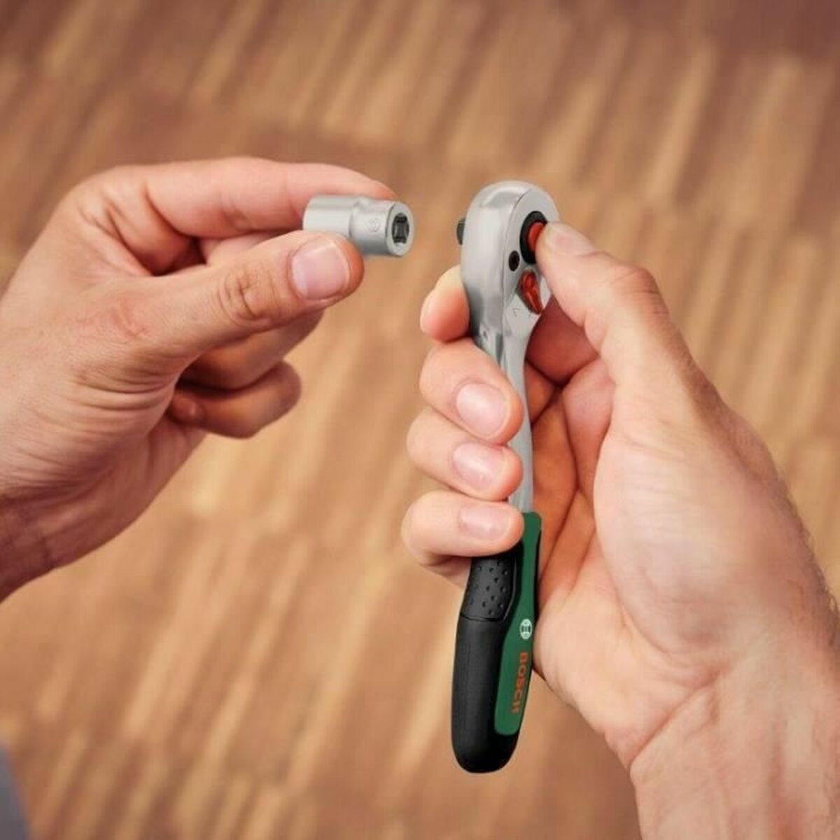 V3H36F0883F09766D9067B420FE30804BB5R5838126P4