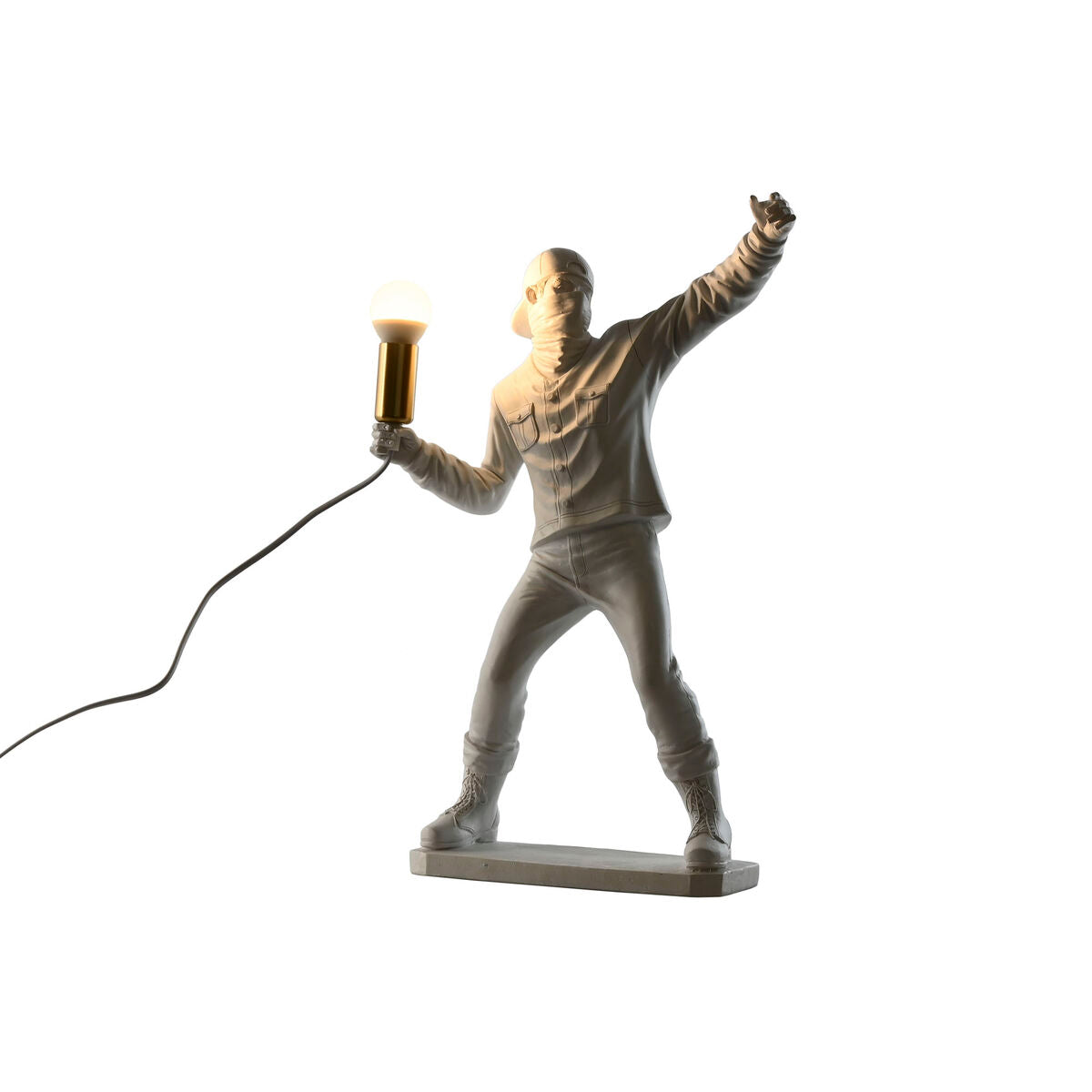 V9HB011F8A03E93B0AA48F7BAEEA0A1D58BR6383519P4